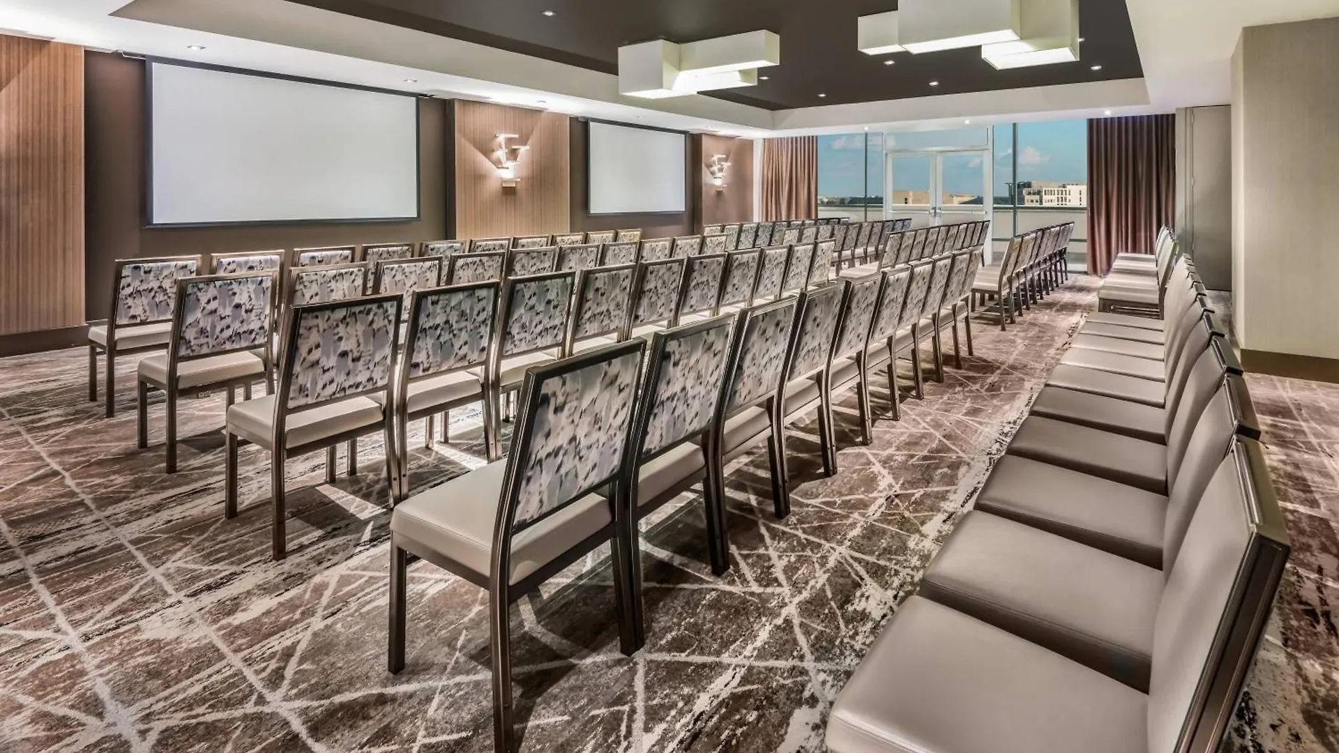 Ac Hotel By Marriott Charlotte City Center