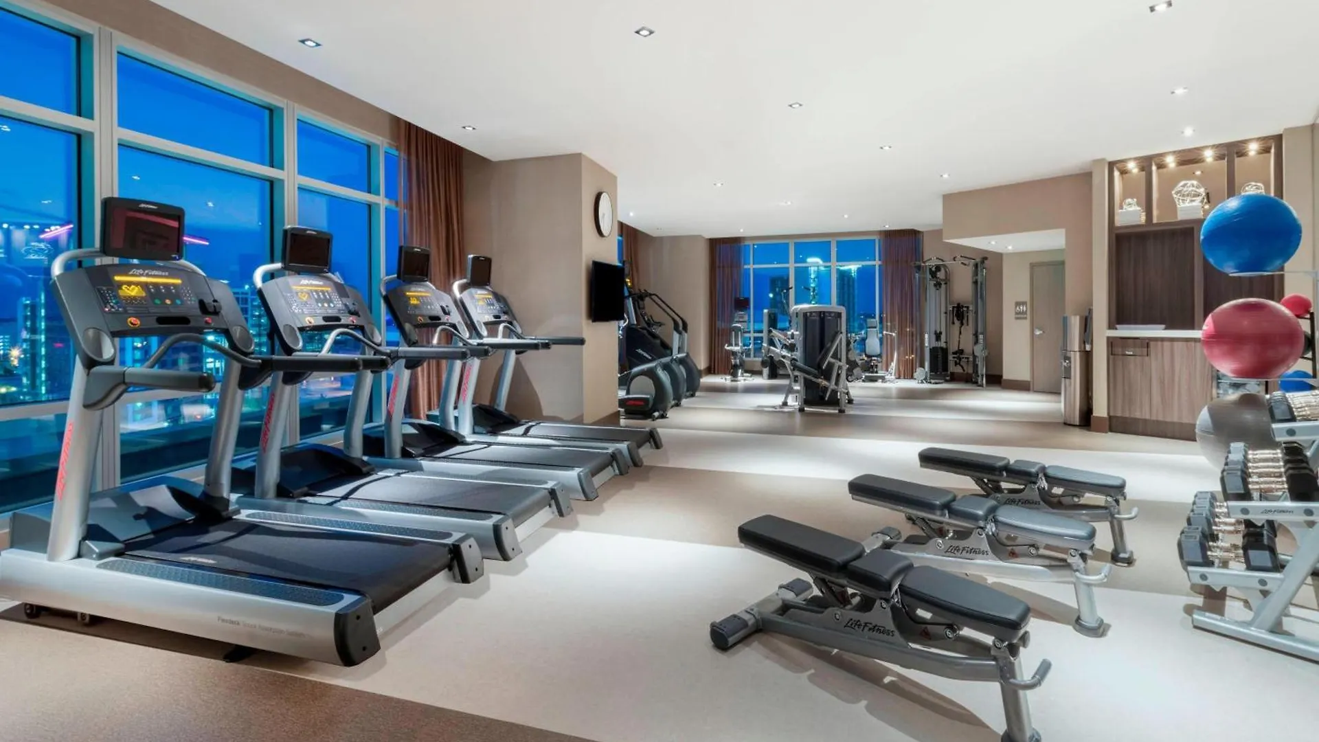 Ac Hotel By Marriott Charlotte City Center
