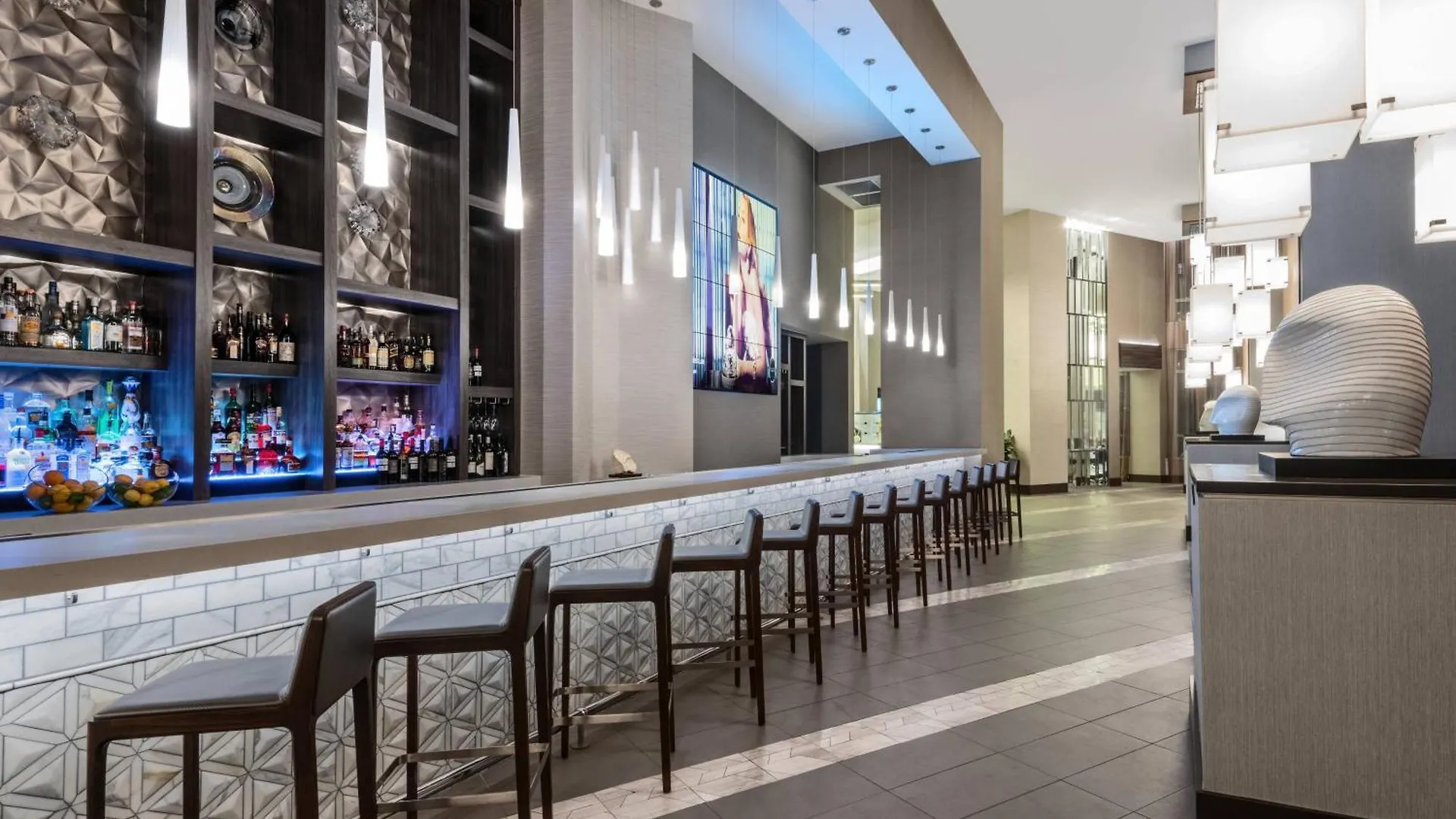 Ac Hotel By Marriott Charlotte City Center 3*,
